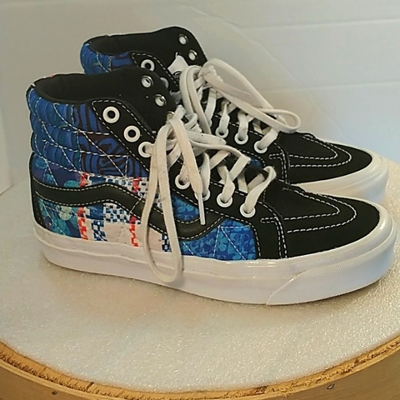 Vans SpongeBob SquarePants sneakers M5, W6.5 - Picture 1 of 12
